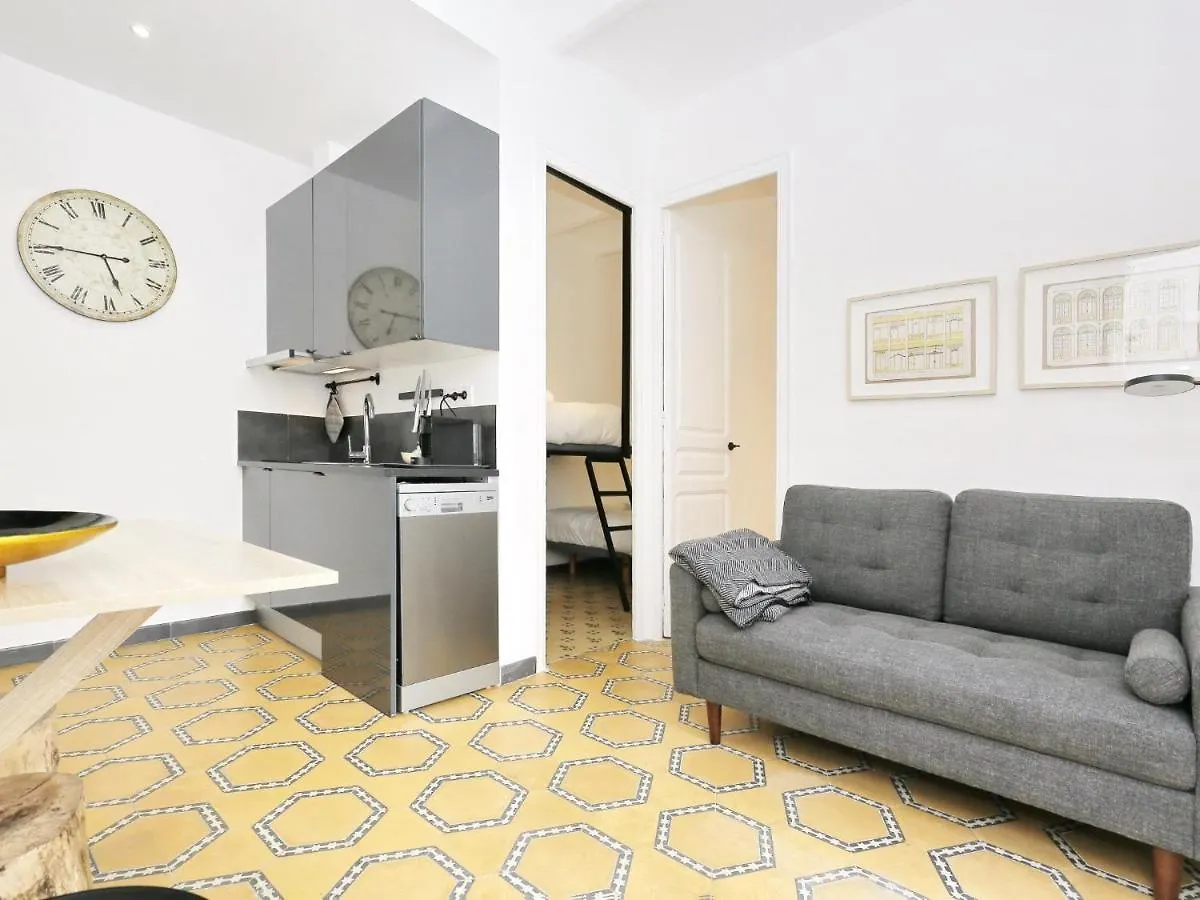 Casa Nanit Apt C L'Hospitalet de Llobregat 0*,  Spain